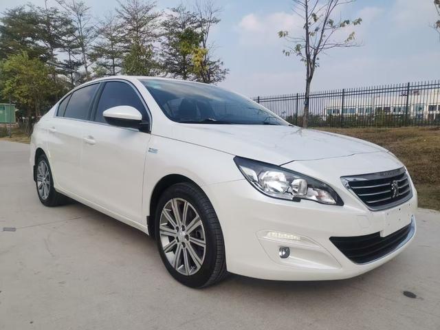 Peugeot 408