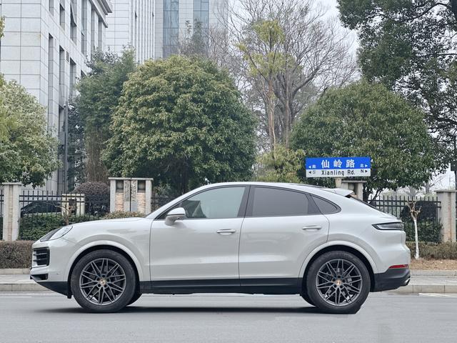 Porsche Cayenne Coupe