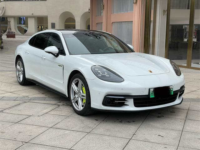 Porsche Panamera E-Hybrid