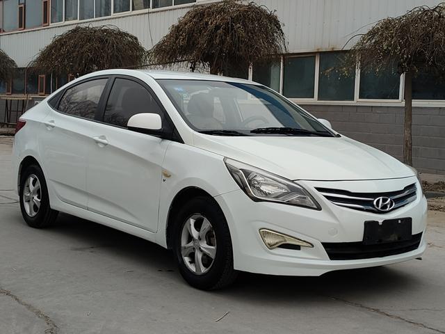 Hyundai Rena