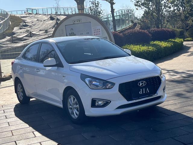 Hyundai Rena