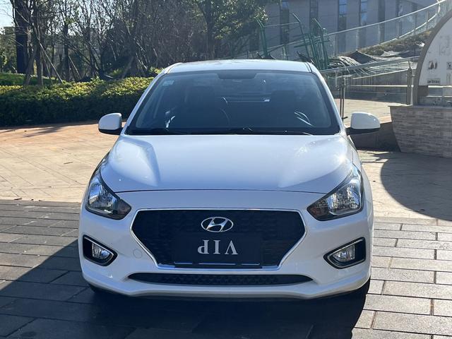 Hyundai Rena