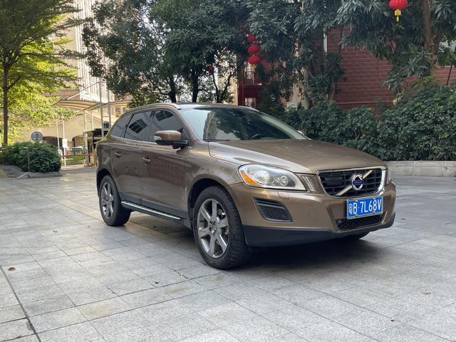 Volvo XC60 (imported)