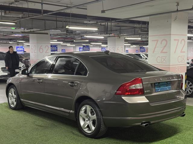 Volvo S80L