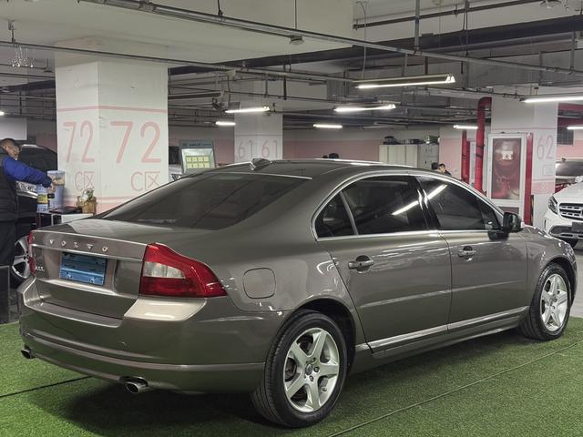 Volvo S80L