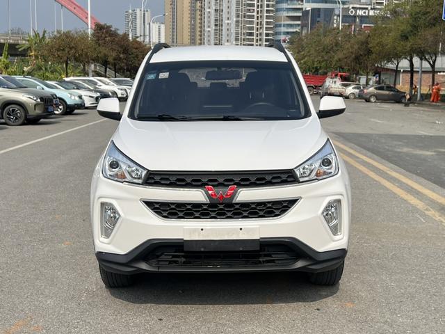 Wuling Hongguang S3