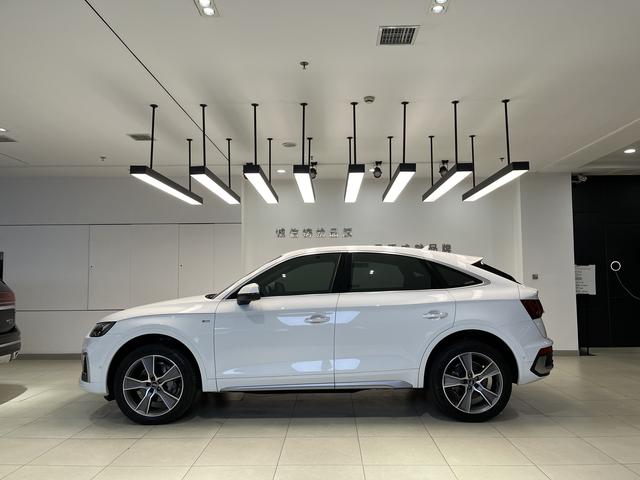 Audi Q5L Sportback