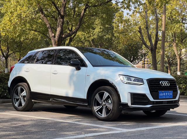 Audi Q2L