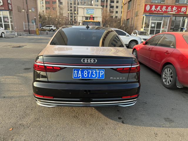 Audi A8