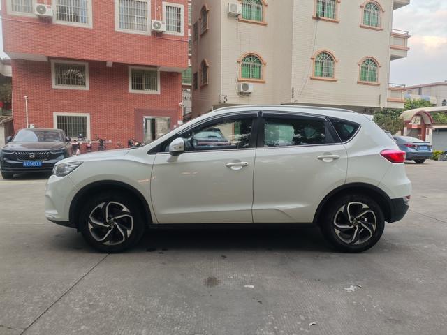 Dongfeng Fengshen AX5