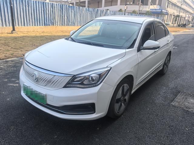 Dongfeng Fengshen E70