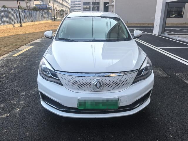 Dongfeng Fengshen E70