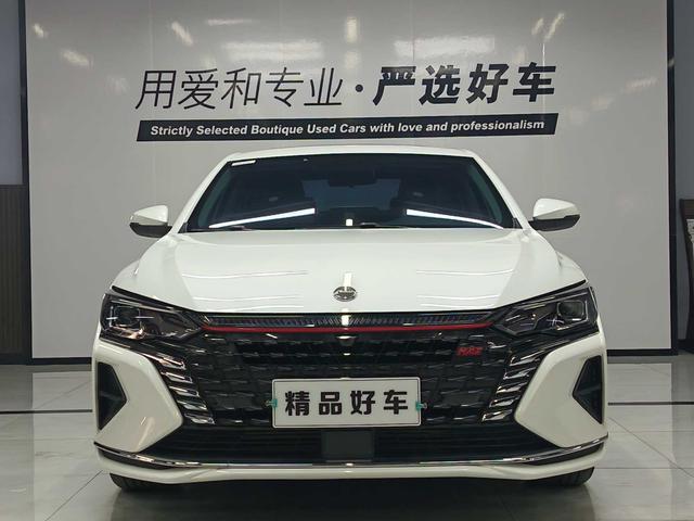 Dongfeng Yixuan MAX