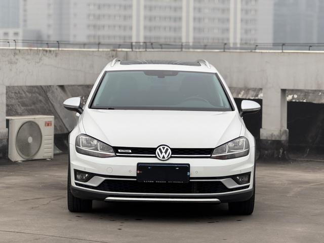 Volkswagen Golf (imported)