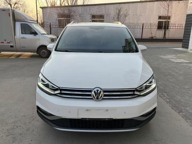 Volkswagen Touran L