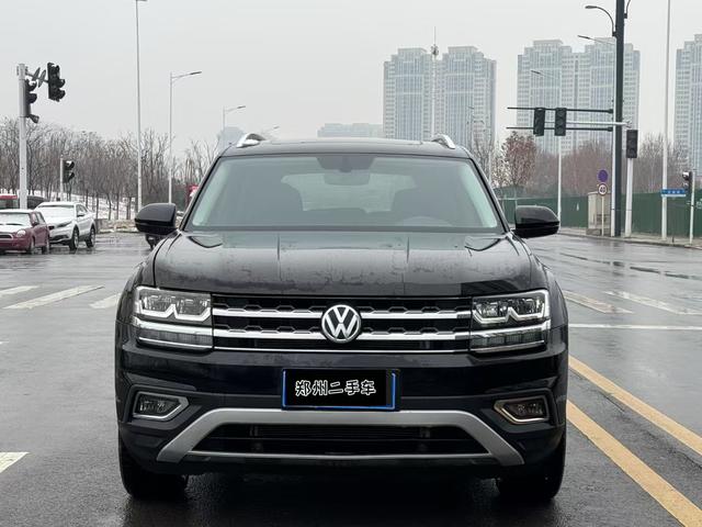 Volkswagen Tuang