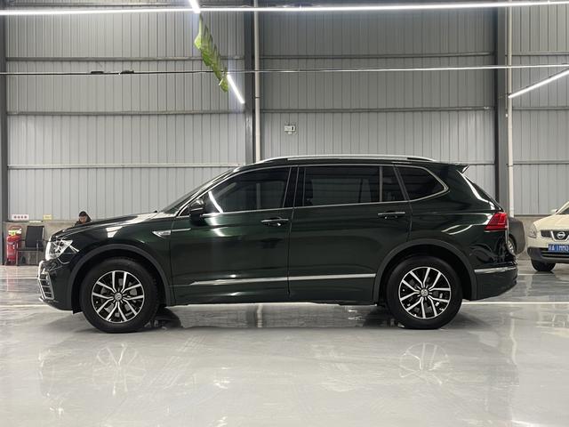 Volkswagen Tiguan L PHEV