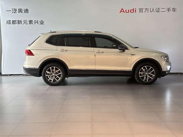 Volkswagen Tiguan L