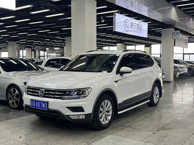 Volkswagen Tiguan L