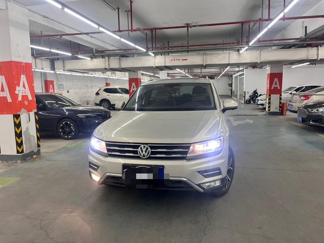 Volkswagen Tiguan L