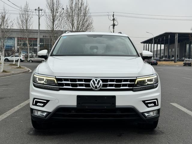 Volkswagen Tiguan L