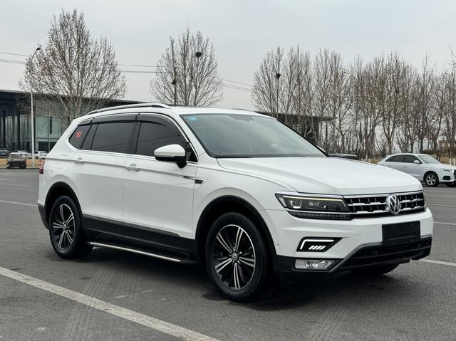 Volkswagen Tiguan L