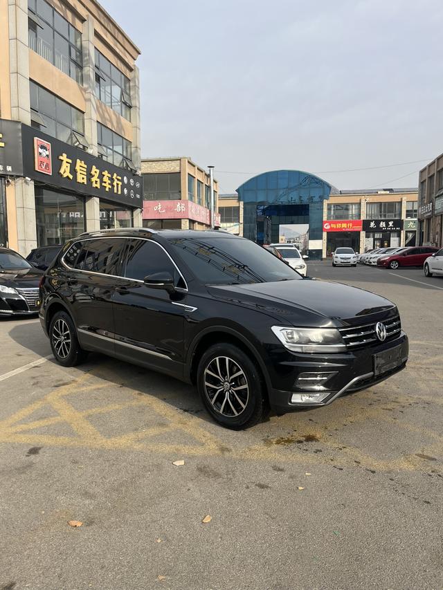 Volkswagen Tiguan L