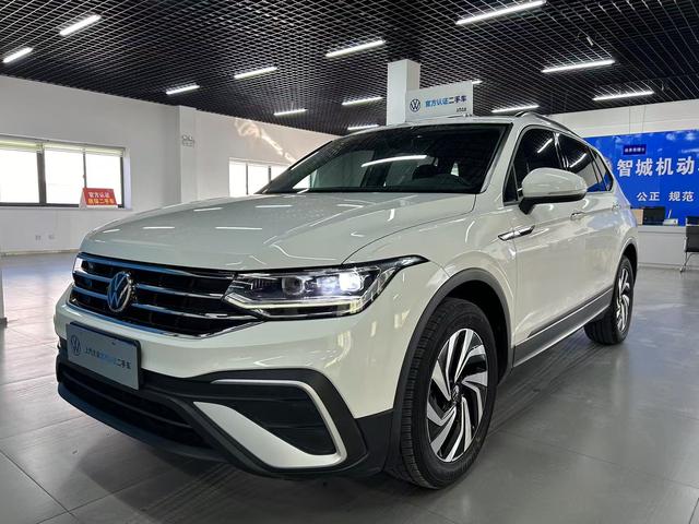 Volkswagen Tiguan L