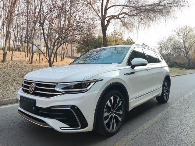 Volkswagen Tiguan L