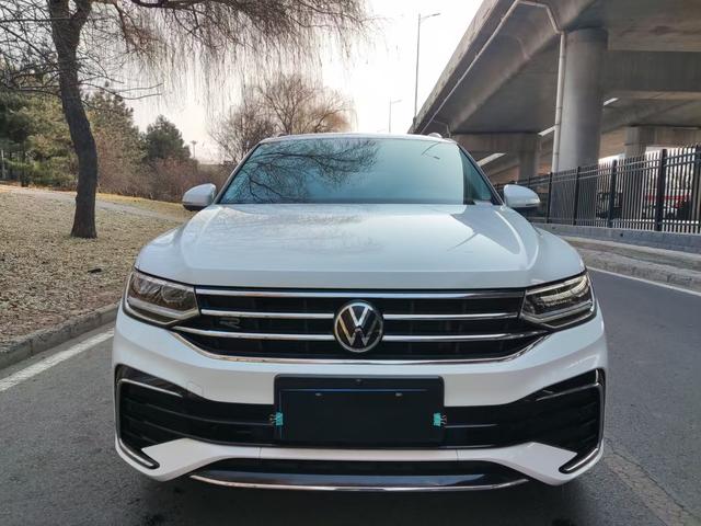 Volkswagen Tiguan L