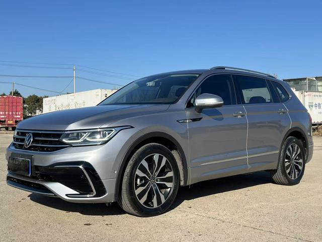 Volkswagen Tiguan L