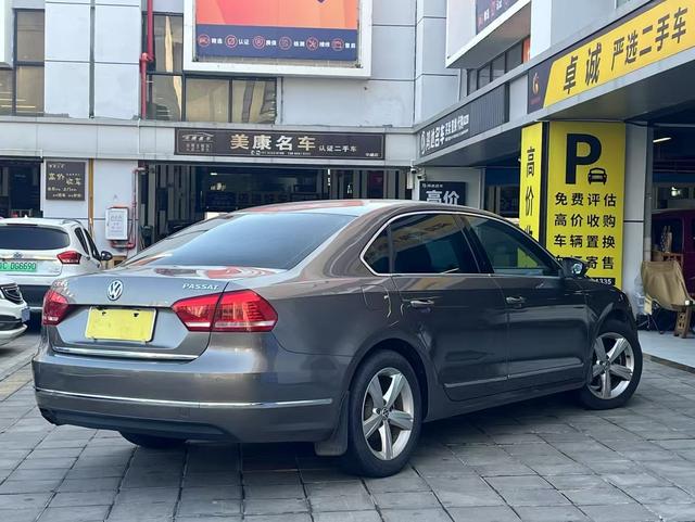 Volkswagen Passat