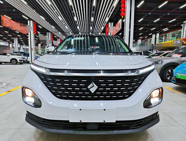 Baojun RM-5