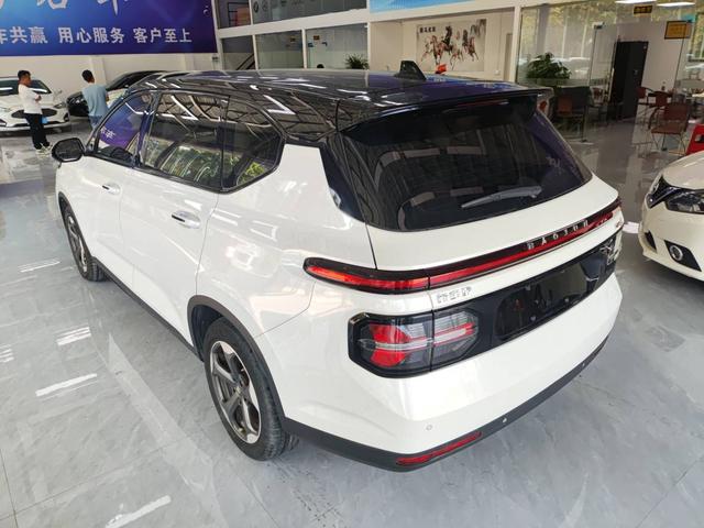 Baojun RM-5