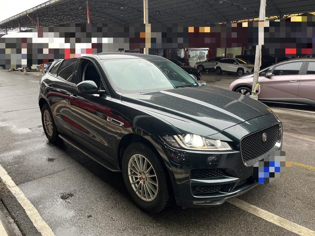 Jaguar F-PACE