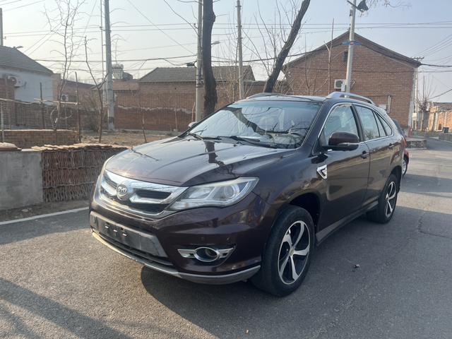 BYD S7