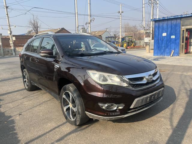 BYD S7