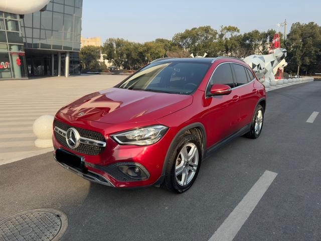 Mercedes-Benz GLA