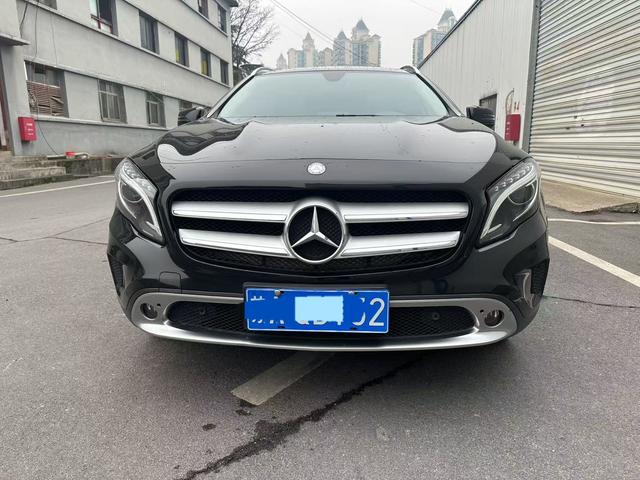 Mercedes-Benz GLA