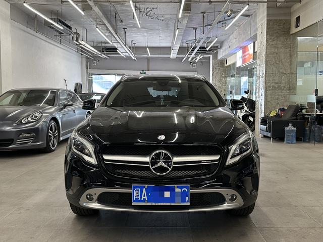 Mercedes-Benz GLA