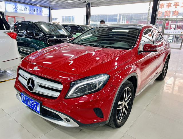 Mercedes-Benz GLA