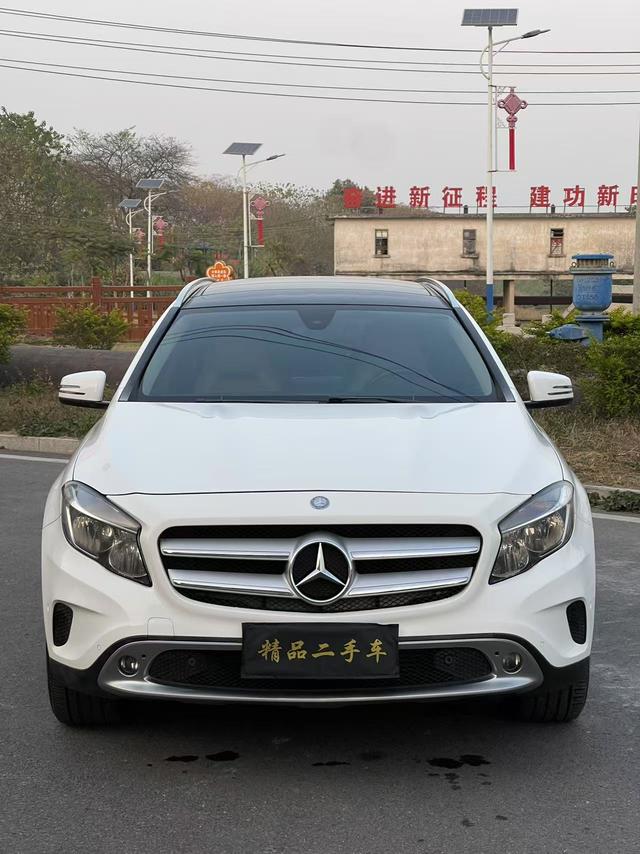 Mercedes-Benz GLA