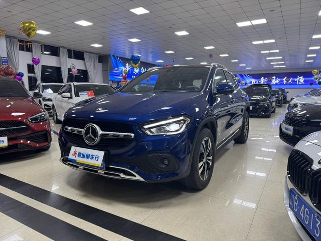 Mercedes-Benz GLA