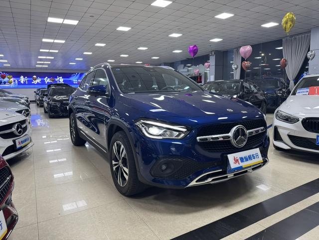 Mercedes-Benz GLA