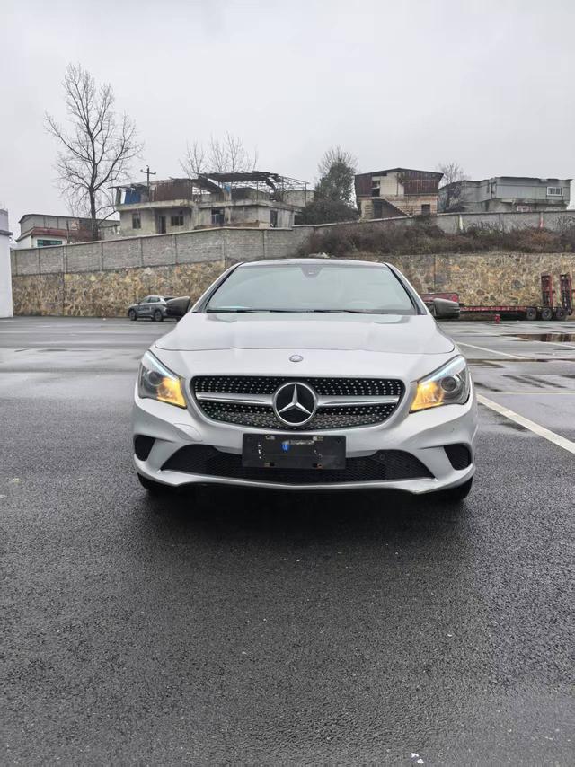 Mercedes-Benz Mercedes CLA