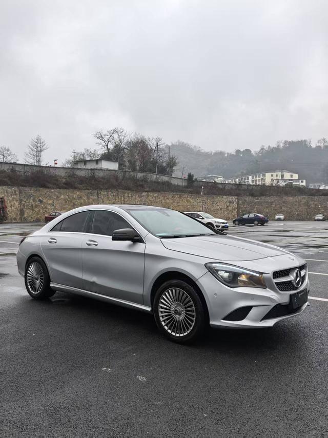 Mercedes-Benz Mercedes CLA