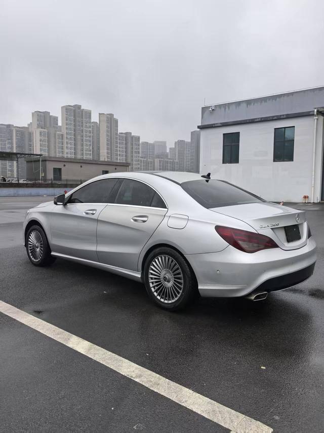 Mercedes-Benz Mercedes CLA