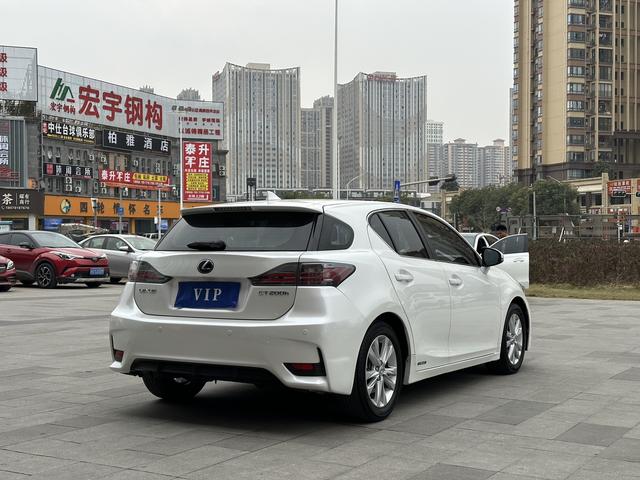 Lexus CT