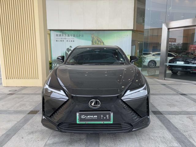 Lexus RZ