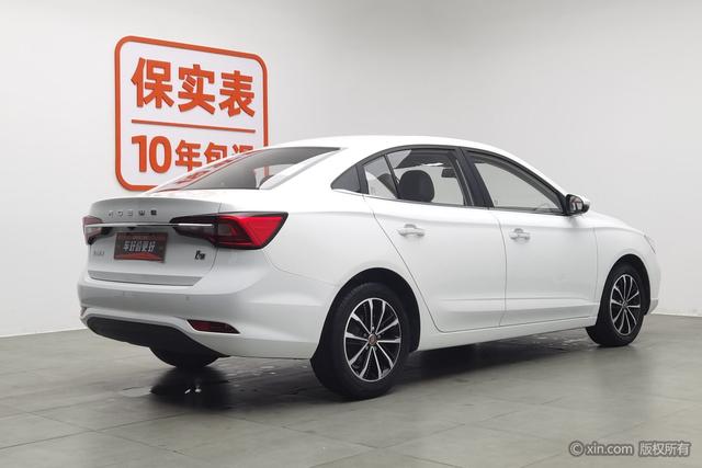 Roewe i5